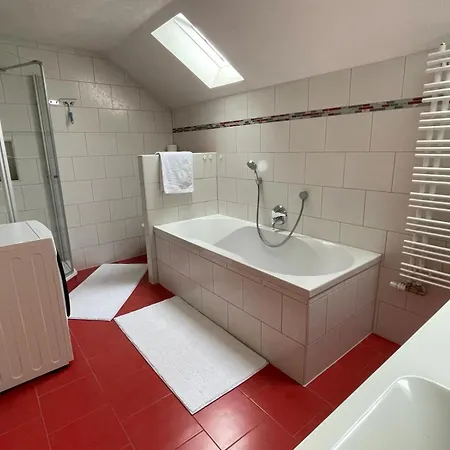 アパート Gemuetliche Alpenwohnung Mit Balkon & Bergblick Nahe Neuschwanstein Ideal Fuer Familien & Gruppen Fuer Gemeinsame Momente *