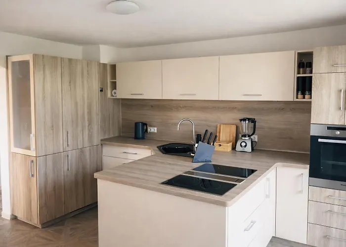 Apartment Gemuetliche Alpenwohnung Mit Balkon & Bergblick Nahe Neuschwanstein Ideal Fuer Familien & Gruppen Fuer Gemeinsame Momente *